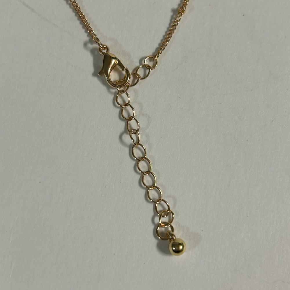 Initial Necklace - Picture 5 of 6